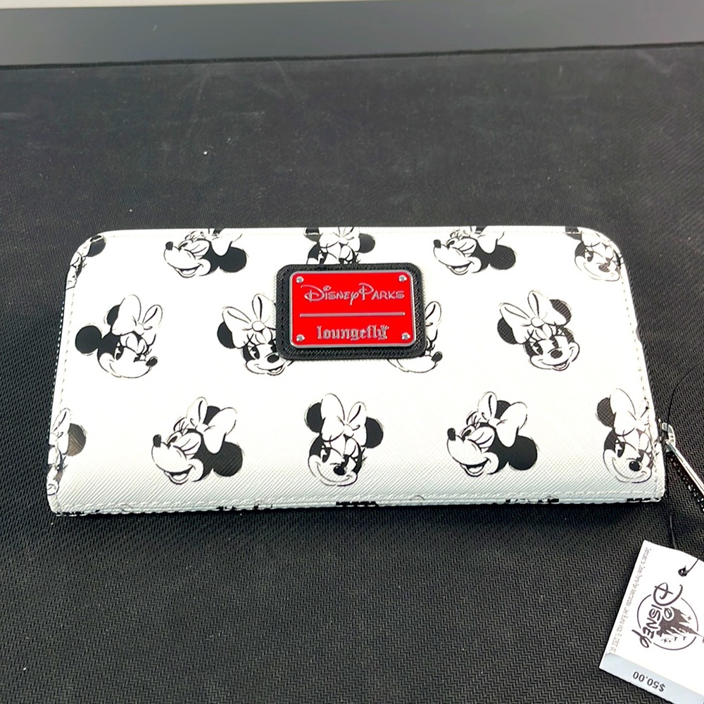 Disney Parks Loungefly Minnie Mouse Wallet